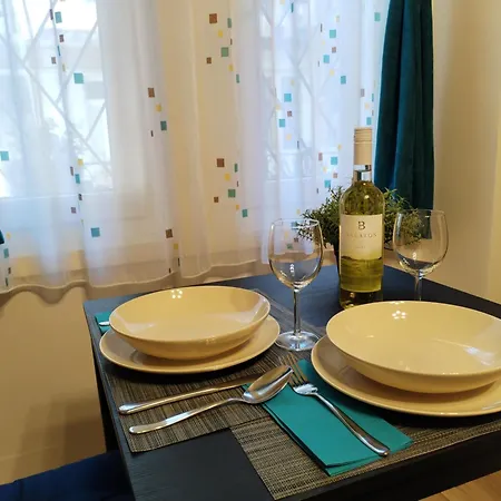 Apartment Blueroom - 15-minute Walk From Danube Budapest
