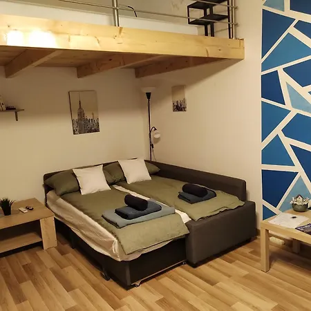 Blueroom - 15-minute Walk From Danube Apartment Budapest