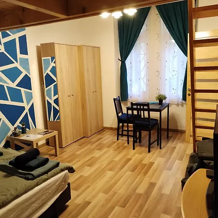 Blueroom - 15-minute Walk From Danube Budapesta