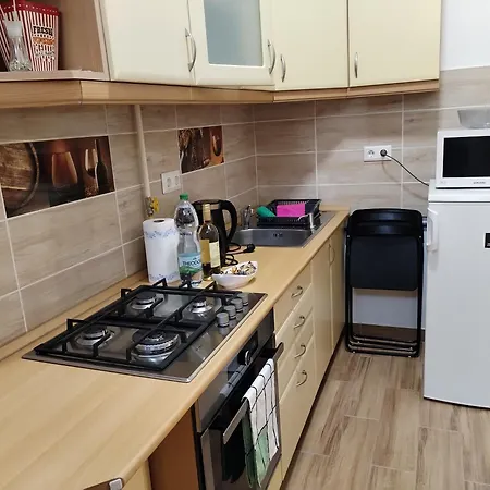 Blueroom - 15-minute Walk From Danube * Budapesta